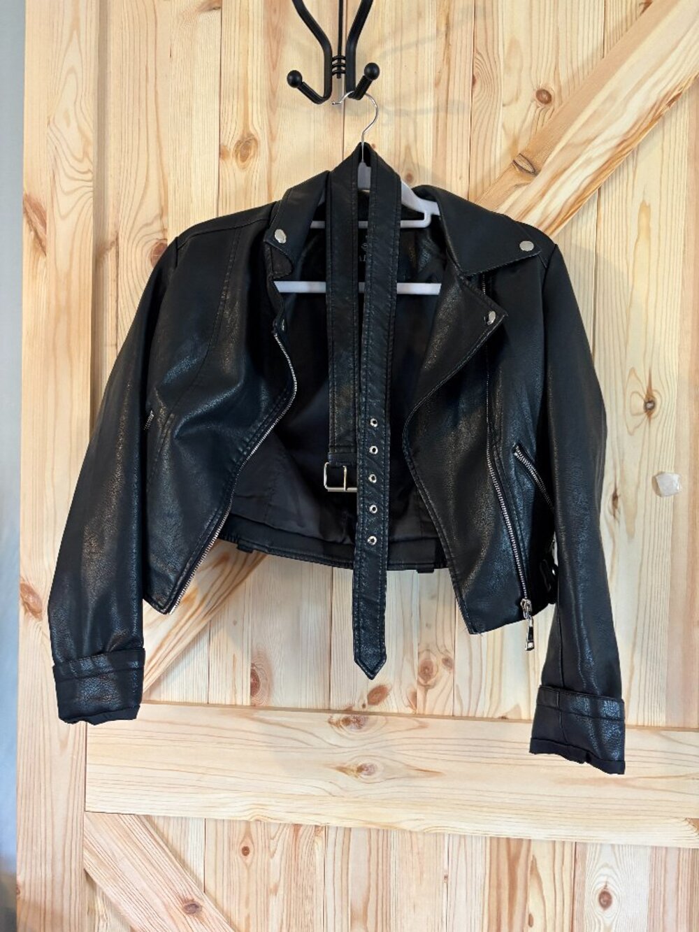 Yalina Cropped Moto Jacket Black Faux Leather Belted Biker Jacket M